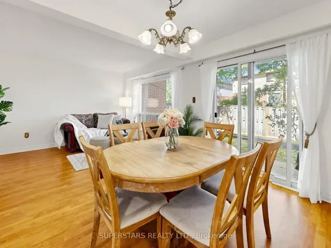 3025 Cedarglen Gate Mississauga ON L5C 2V7