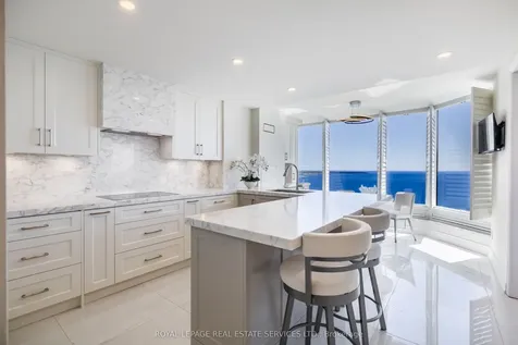 1 Palace Pier Court Toronto ON M8V 3W9