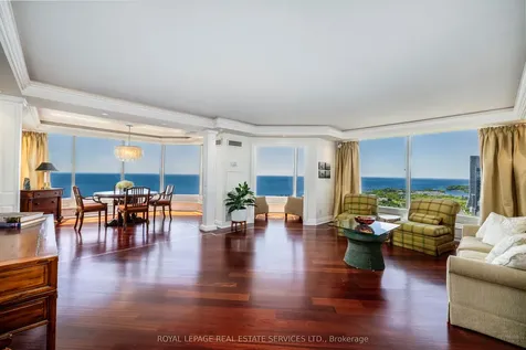 1 Palace Pier Court Toronto ON M8V 3W9