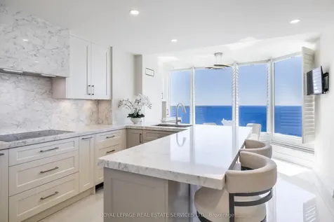 1 Palace Pier Court Toronto ON M8V 3W9