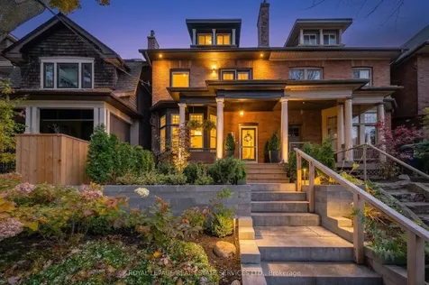 29 Parkside Drive Toronto ON M6R 2Y7