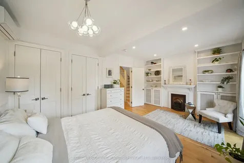 29 Parkside Drive Toronto ON M6R 2Y7