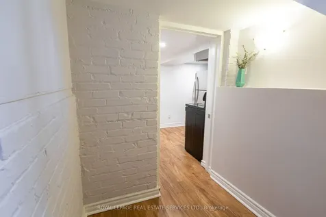 29 Parkside Drive Toronto ON M6R 2Y7