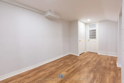 29 Parkside Drive Toronto ON M6R 2Y7