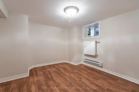 29 Parkside Drive Toronto ON M6R 2Y7