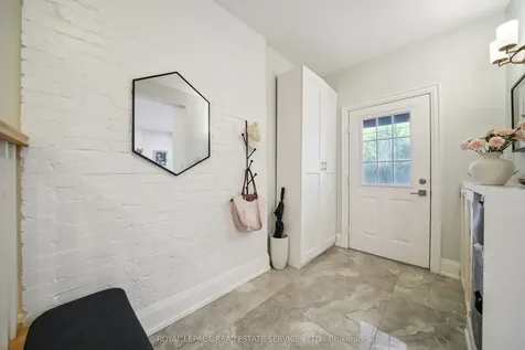 29 Parkside Drive Toronto ON M6R 2Y7