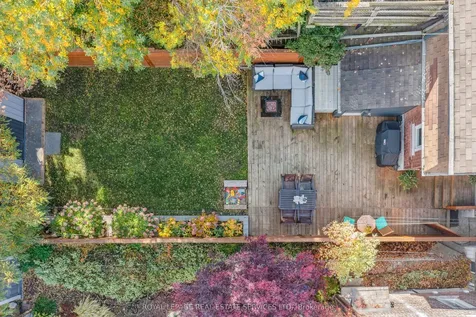 29 Parkside Drive Toronto ON M6R 2Y7