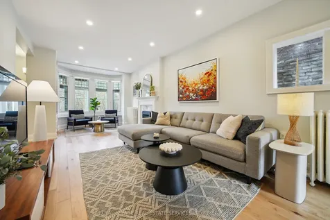 29 Parkside Drive Toronto ON M6R 2Y7