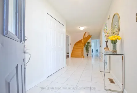34 Smithers Crescent Brampton ON L6Y 3K8