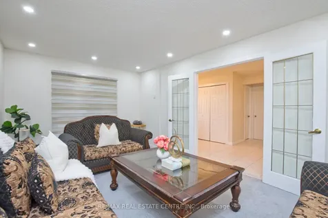 34 Smithers Crescent Brampton ON L6Y 3K8