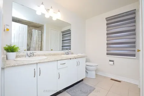 34 Smithers Crescent Brampton ON L6Y 3K8