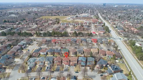 34 Smithers Crescent Brampton ON L6Y 3K8