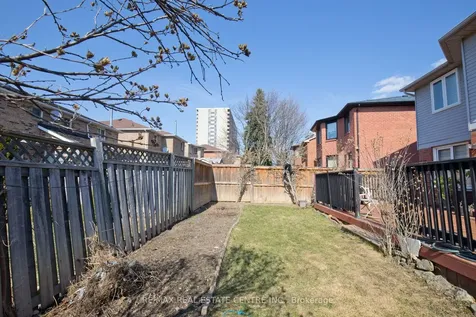 34 Smithers Crescent Brampton ON L6Y 3K8