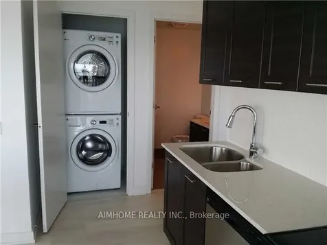 2200 Lake Shore Boulevard W Toronto ON M8V 1A4