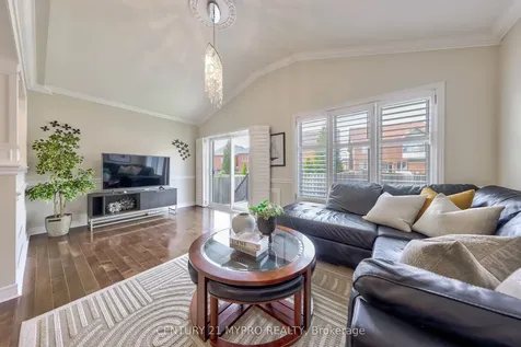 270 Duncan Lane Milton ON L9T 7A8