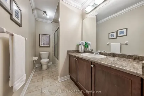 270 Duncan Lane Milton ON L9T 7A8