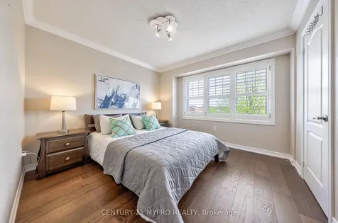 270 Duncan Lane Milton ON L9T 7A8
