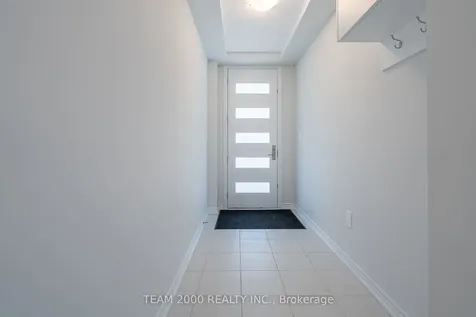 5965 Saigon Street Mississauga ON L5V 0E9