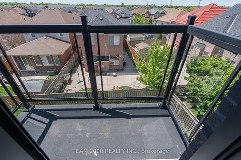 5965 Saigon Street Mississauga ON L5V 0E9