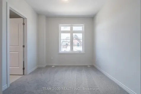 5965 Saigon Street Mississauga ON L5V 0E9