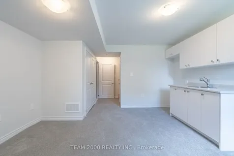 5965 Saigon Street Mississauga ON L5V 0E9