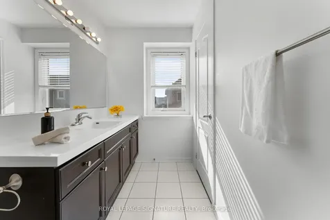 22 Donomore Drive Brampton ON L7A 0S7