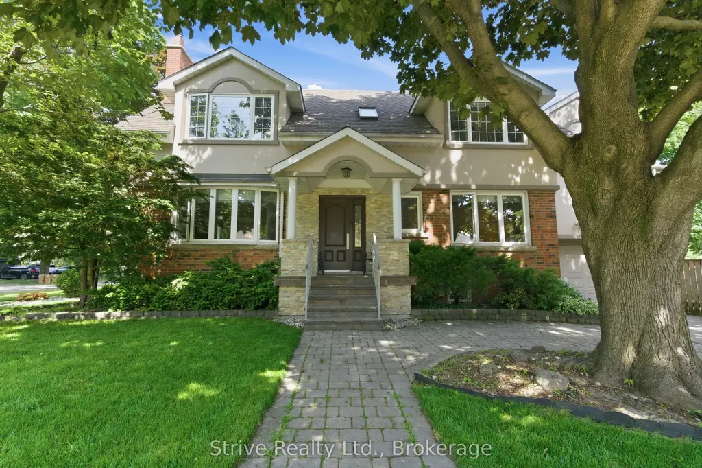 53 Monkton Avenue Toronto ON M8Z 4N4