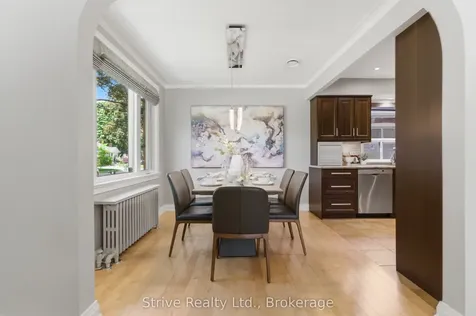 53 Monkton Avenue Toronto ON M8Z 4N4