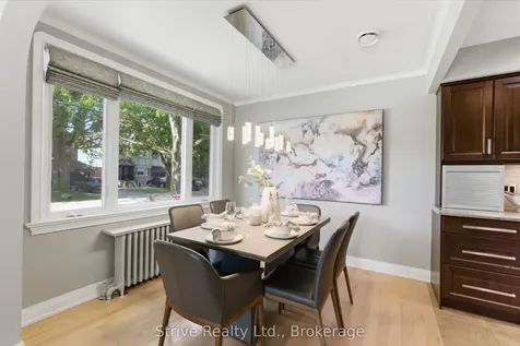 53 Monkton Avenue Toronto ON M8Z 4N4