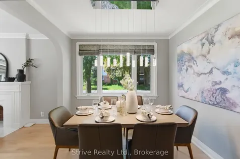 53 Monkton Avenue Toronto ON M8Z 4N4