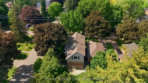 53 Monkton Avenue Toronto ON M8Z 4N4