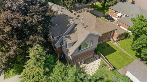 53 Monkton Avenue Toronto ON M8Z 4N4