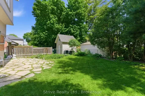 53 Monkton Avenue Toronto ON M8Z 4N4