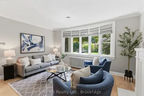 53 Monkton Avenue Toronto ON M8Z 4N4