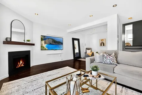 1575 South Parade Court Mississauga ON L5M 6E9