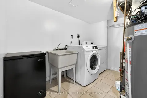 1575 South Parade Court Mississauga ON L5M 6E9