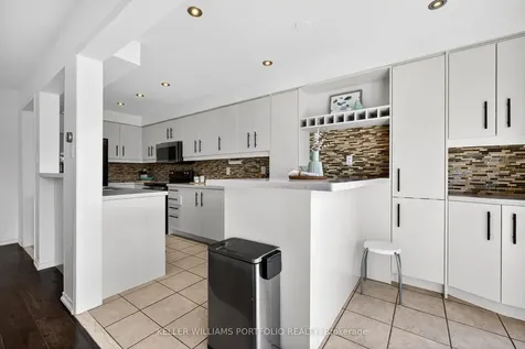 1575 South Parade Court Mississauga ON L5M 6E9