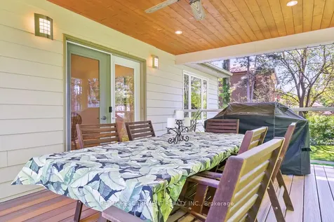 1055 Welwyn Drive Mississauga ON L5J 3J2