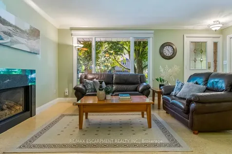 1055 Welwyn Drive Mississauga ON L5J 3J2