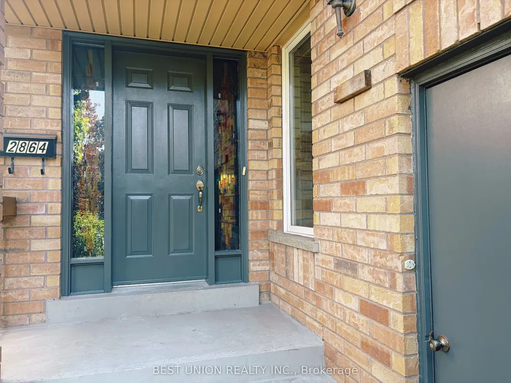 2864 Westbury Court Mississauga ON L5M 6B3