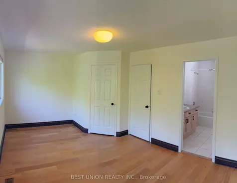 2864 Westbury Court Mississauga ON L5M 6B3
