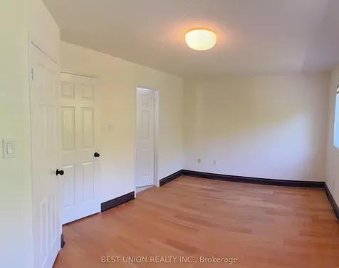 2864 Westbury Court Mississauga ON L5M 6B3