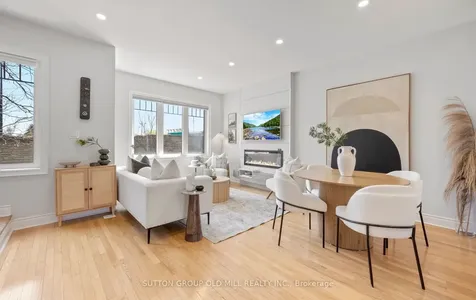 36 Clockwork Lane Toronto ON M8Y 4H5