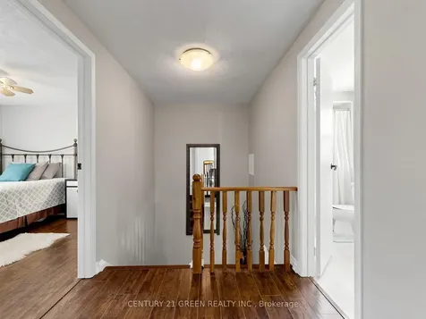 2409 Paula Court Burlington ON L7P 4M1
