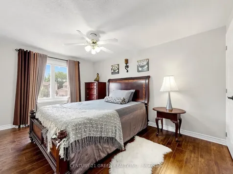 2409 Paula Court Burlington ON L7P 4M1