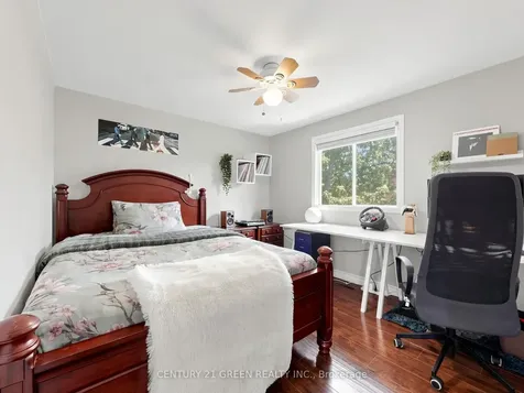 2409 Paula Court Burlington ON L7P 4M1