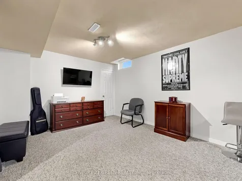2409 Paula Court Burlington ON L7P 4M1