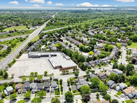 2409 Paula Court Burlington ON L7P 4M1