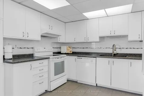 5090 Pinedale Avenue Burlington ON L7L 3V8