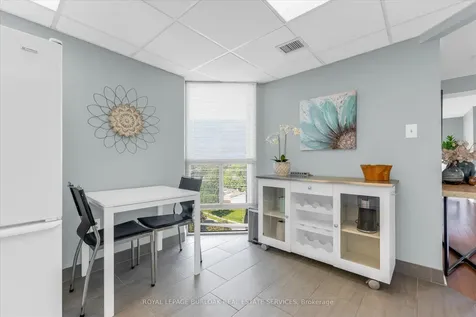 5090 Pinedale Avenue Burlington ON L7L 3V8